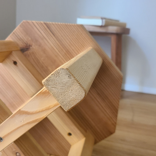 八角形の木目スツール 子供椅子 花台 踏み台 ナチュラル シンプル 天然