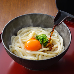 【つゆ付手提げ袋】本場讃岐うどん　2人前５袋　10食分　さぬきうどん 半生うどん うどん  ギフト お中元 2枚目の画像