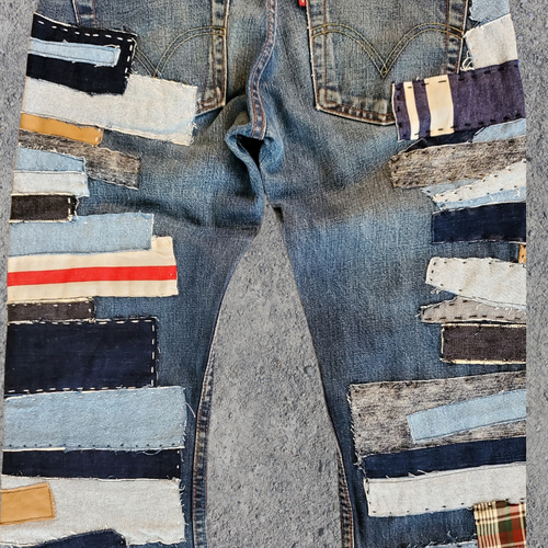 パッチワーク リメイク デニムパンツ ジーンズ Levi's パッチワーク リメイク デニムパンツ ジーンズ Levi's