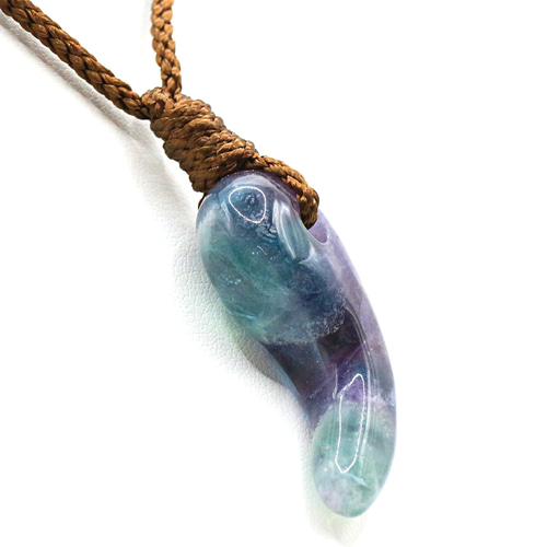 勾玉 レインボー フローライト magatama105 ネックレス