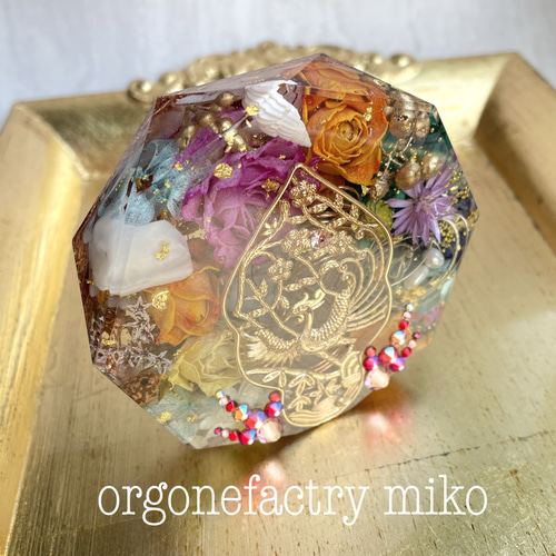 ゴールドローズの大きめキューブ・オルゴナイト ゴールドローズの大きめキューブ・オルゴナイト