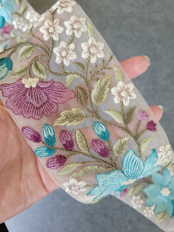 [幅約8cm]インド刺繍リボン/大きなお花 2枚目の画像