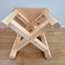囲みたいヒノキテーブル　ミニテーブル　スツール　檜　台　ボーダー　無垢　椅子　天然 11枚目の画像