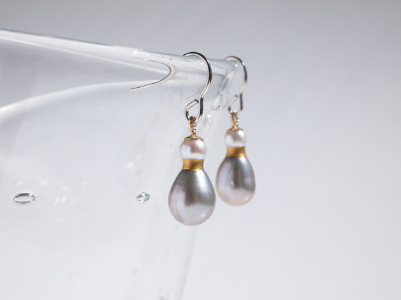 Kintsugi 珍珠耳環，看起來像香水瓶 小水滴珍珠吊墜耳環 第1張的照片