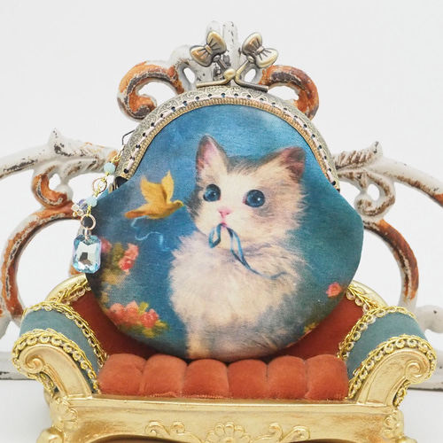 受注製作「猫と小鳥とリボン」がま口ポーチ・コインケース(口金 受注製作「猫と小鳥とリボン」がま口ポーチ・コインケース(口金