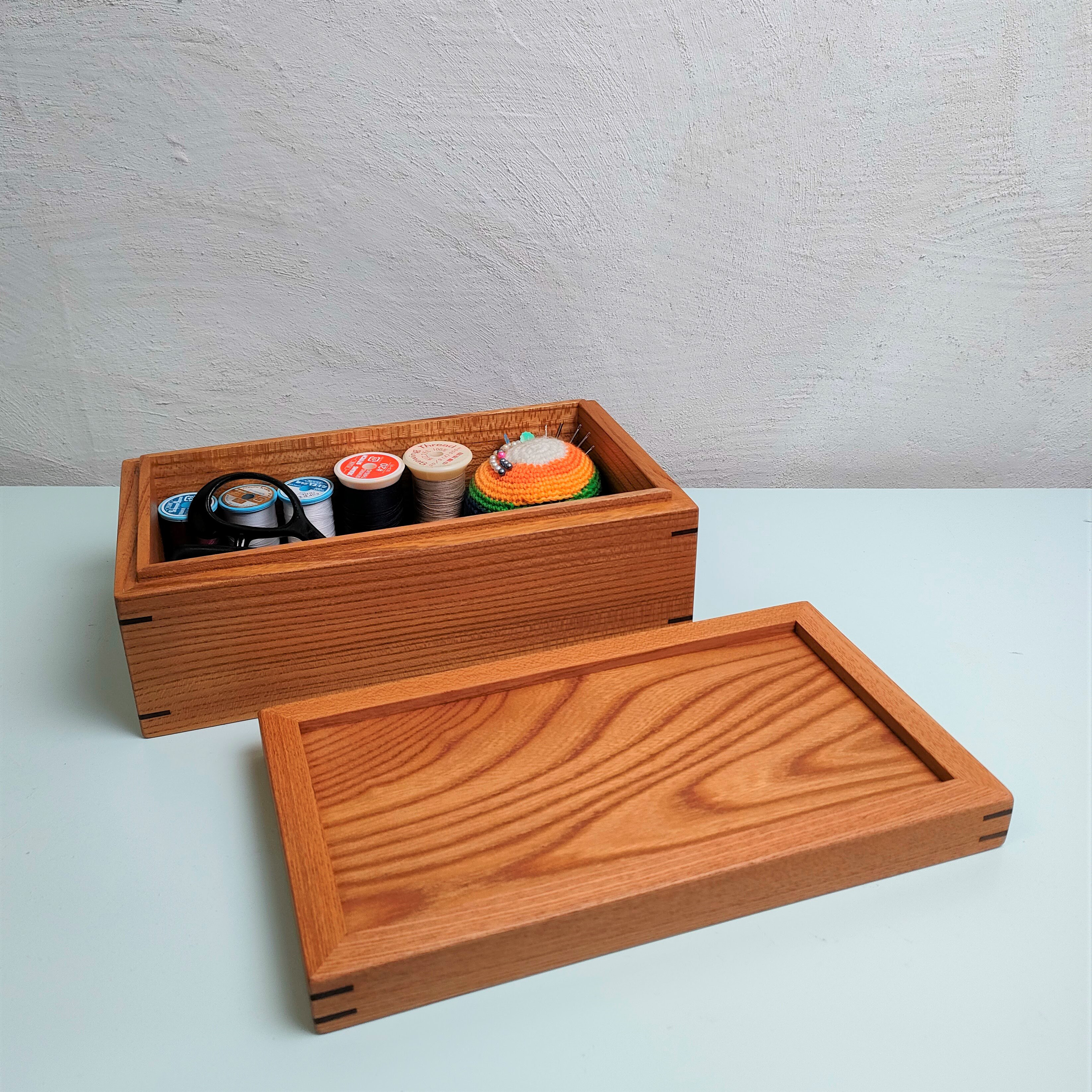 とく様オーダー品製作 味わい深い大工さんの工具箱 けやき無垢材