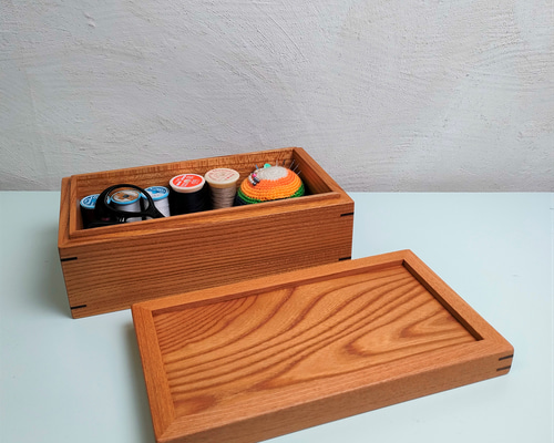 とく様オーダー品製作 味わい深い大工さんの工具箱 けやき無垢材