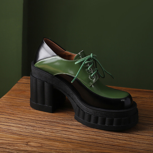 未使用　composition　靴 パンプス　革　緑　ラメ　24.5 レディース本革レザー靴スーパー軽量厚底シューズ パンプスハイヒール