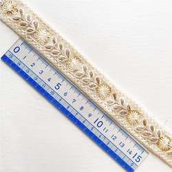 [ 331 ] 白 ホワイト ひまわり 花柄 幅:2.5cm インド刺繍 リボン 3枚目の画像