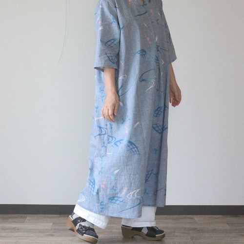 着物リメイク クレパス色花模様綿紅梅浴衣丸襟前後タック