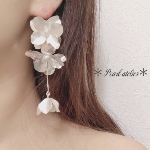 艶&マットシルバー✨メタルフラワーピアス ピアス（フック・チェーン 