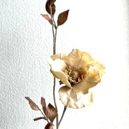 手染め布花 春の歌① 薔薇1枝 玄関・和洋の空間・お部屋の