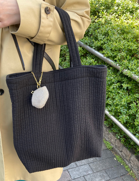 【特集掲載】【受注生産】ビーズ ポーチ がま口 ドット 赤 ゴールド ギフト還暦 誕生日 送別 アクセサリーポーチ 3枚目の画像