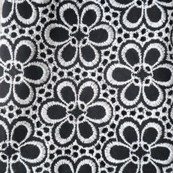 大人　ブラック 刺繍 おでかけしたくなる スマホショルダー　ナチュラル 刺繍 スマホポシェット 　母の日　ギフト 8枚目の画像