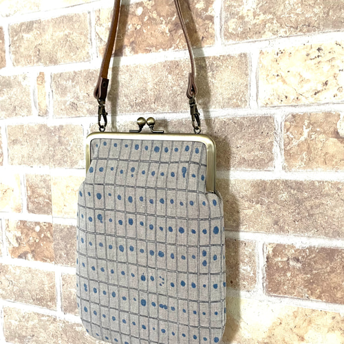 ミナペルホネン rain sample(レインサンプル)がま口スマホポーチ  