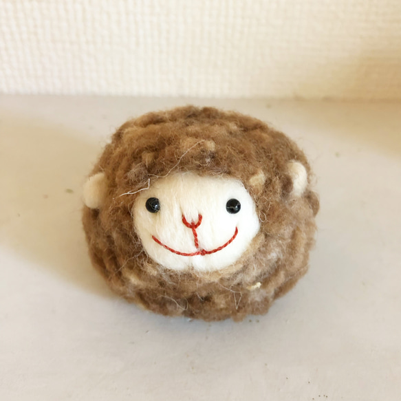 キノコ帽子の羊さん ラム ぬいぐるみ アーティストベア 海外作家様 ハンドメイド キノコ帽子の羊さん ラム ぬいぐるみ アーティストベア 海外作家