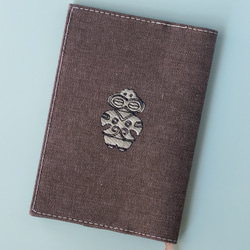 文庫サイズ　ブックカバー 「遮光器土偶」刺繍 6枚目の画像