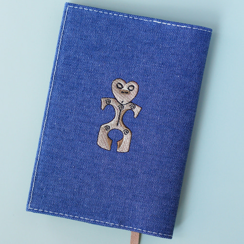 文庫サイズ ブックカバー ハート形土偶 刺繍 ブックカバー honok