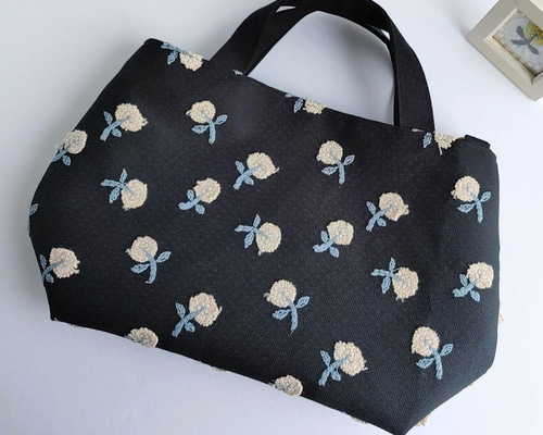 ミナペルホネン 最新 skip ブラック 2wayパニーニ風 choucho