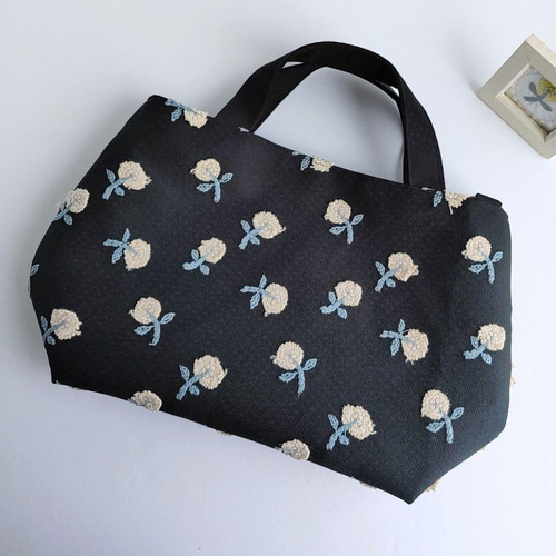 ミナペルホネン　パニーニバッグ　skip ネイビー mina perhonen パニーニバッグ skip ネイビー mina perhonen skip