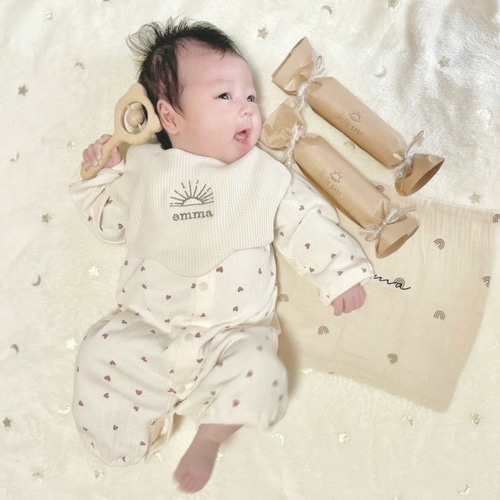 お子様のお名前入りスタイ♡ 即納品《お名前入り✨無料ギフトボックスお祝い5点セット》出産