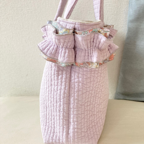 チラ見せリバティ柄が大人かわいいヌビバッグ♪フリルたっぷり