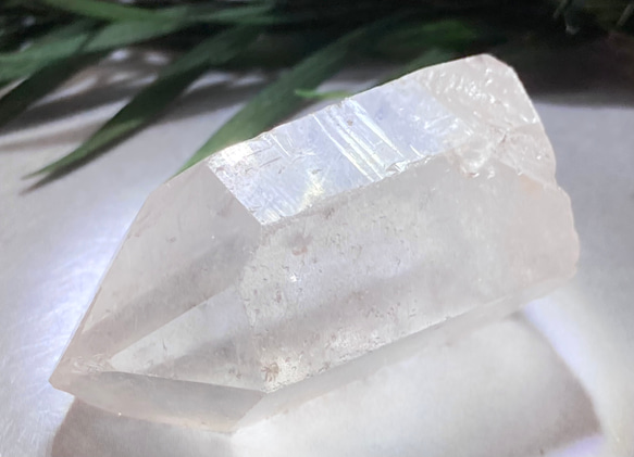 叡智の石❁⃘*.゜虹入り　レムリアンシードクリスタル　ピンク 叡智の石❁⃘*.゜虹入り レムリアンシードクリスタル ピンク