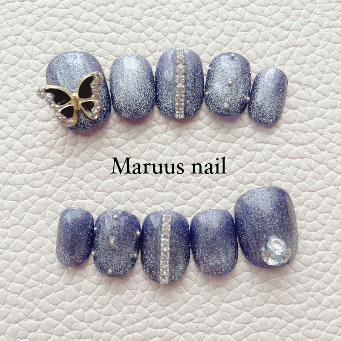 ダークパープルマグネット蝶々ネイルチップ ネイルチップ（つけ爪  