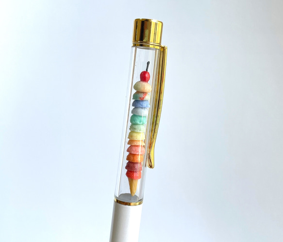 【人気作品】１２色の虹色アイスクリーム さくらんぼ付き　ボールペン　ミニチュアフード 3枚目の画像