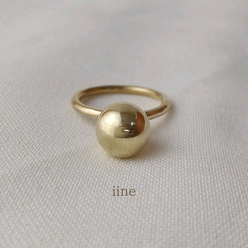 存在感あるツヤ玉リング*指が細く見える*真鍮ボールリングM 指輪