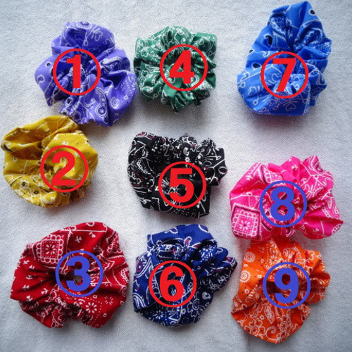 ピンクペイズリーシュシュバンダナ柄