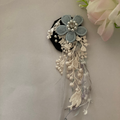 ハンドメイドブローチ オーダー品 水琴様のオーダー品です ビーズ刺繍