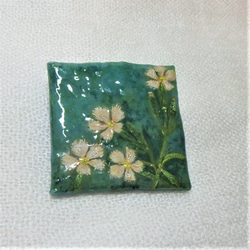 「撫子 -nadesiko-」GLASSブローチ　アクセサリー　野の花　 3枚目の画像