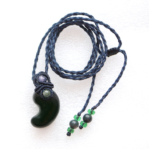 福袋 ネックレス 天然ヒスイ 本翡翠 勾玉 グリーン 緑色 鑑別書有 本物保証