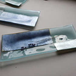 ガラスの器　銀澄長皿　シルバー＆ブルー 5枚目の画像