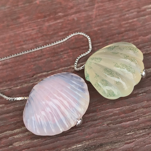 ゴビ石−1120 ゴビ瑪瑙 手彫り 貝殻 イヤリング・ノンホールピアス  