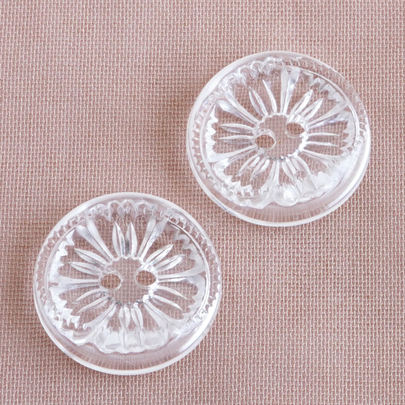 (2個) 15mm ヴィンテージボタン 無色透明 花 1枚目の画像