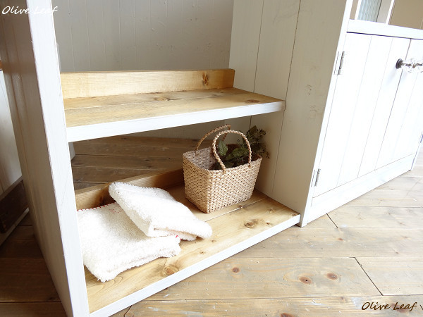 日本の公式オンライン サイズオーダー可！ ２扉付キッズハンガーラック