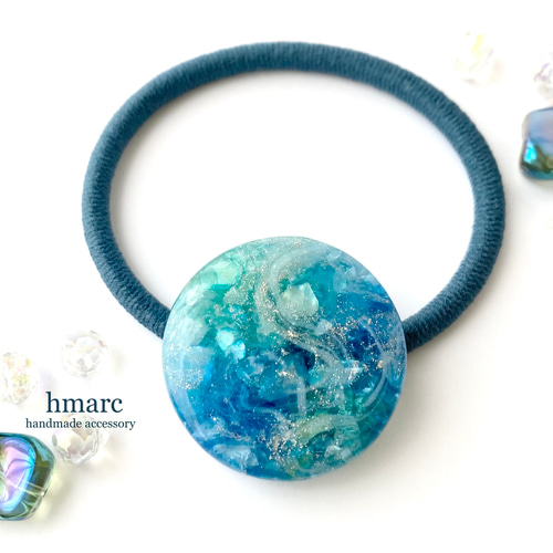 初夏ブルーフラワーレジンヘアゴム ポニーフック変更可能。