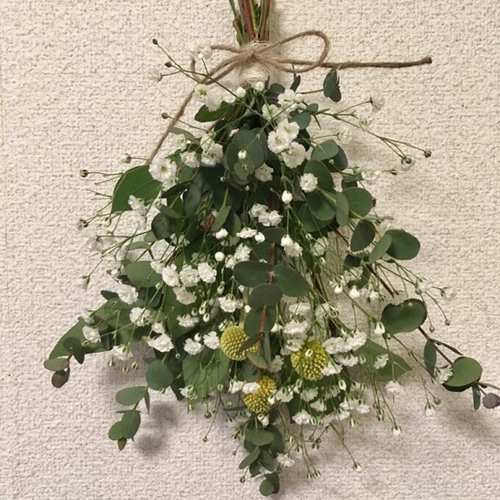 かすみ草＆ユーカリのナチュラルスワッグ（クラスぺディア） スワッグ  