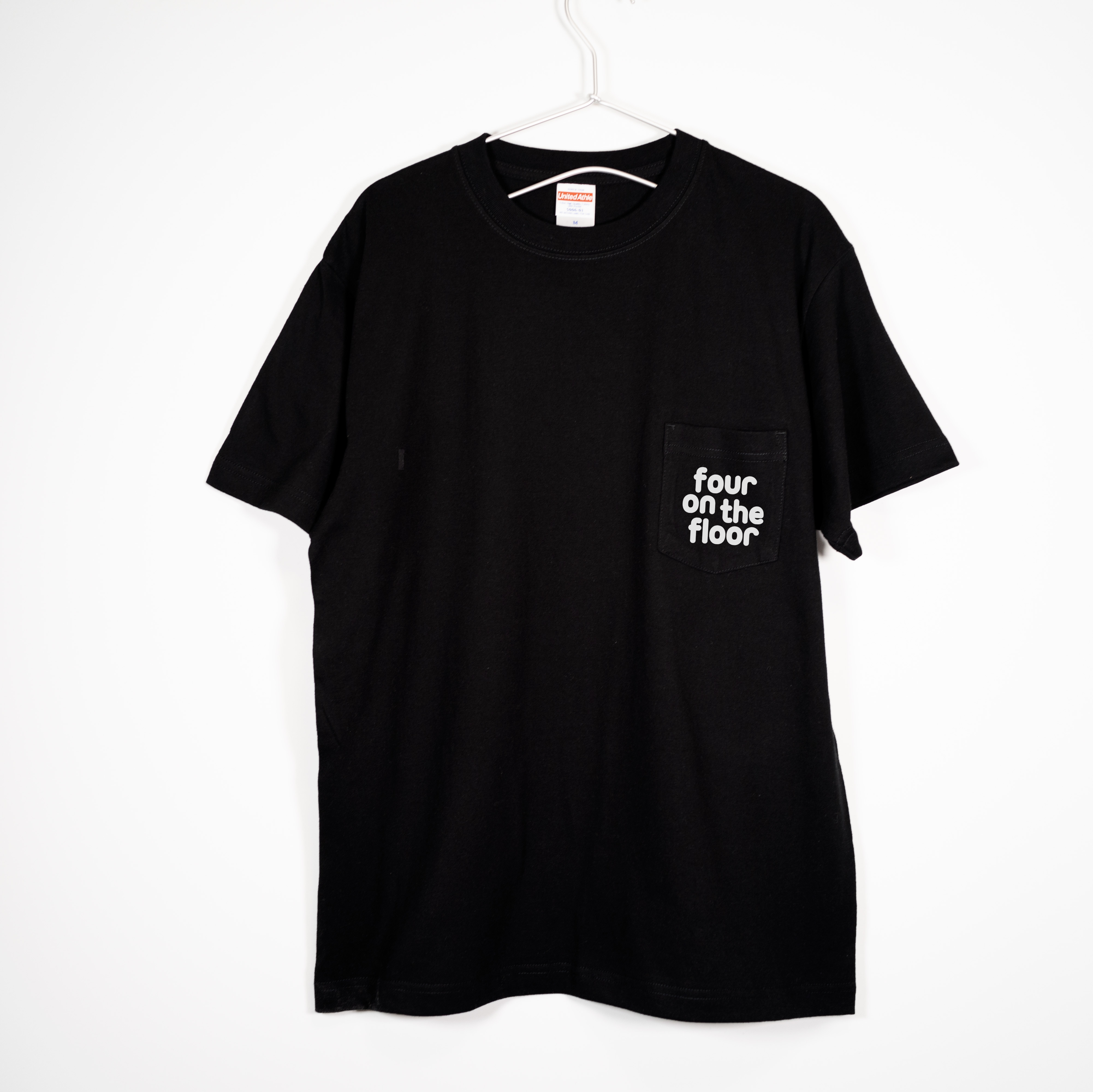ミュージシャン グラフィックTシャツ 黒 2_333a7249-4731-4c3a-b9db-
