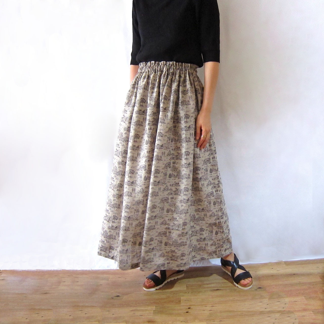 《特集掲載》リネン100％のアンティーク調ロングスカート ブラック