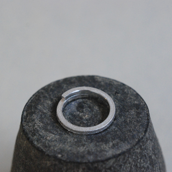 SV925「月肌のリング No.1」 2枚目の画像