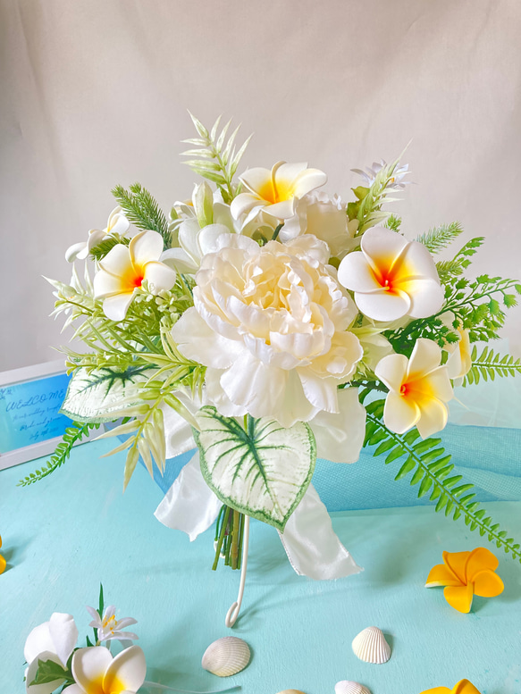 南国リゾート感満載️プルメリアのウェディングブーケ！海辺の