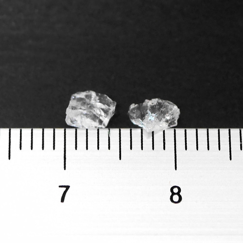 フェナカイト（ロシア・マリシェボ産）P_2387（2個） 天然石