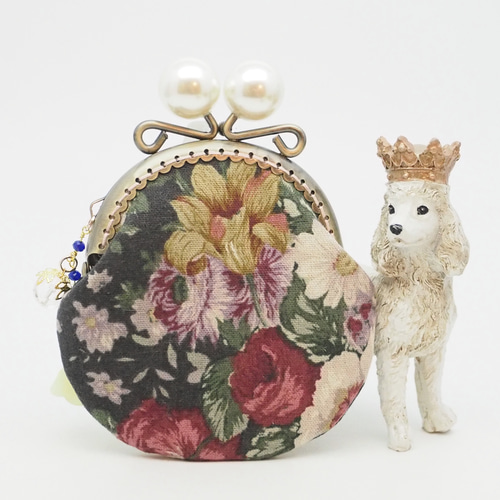 がま口 ポーチ等 ♡♡わかちゃん オーダー品♡♡ ハンドメイド【受注生産】さくらんぼ刺繍のがま口ポーチ 小銭