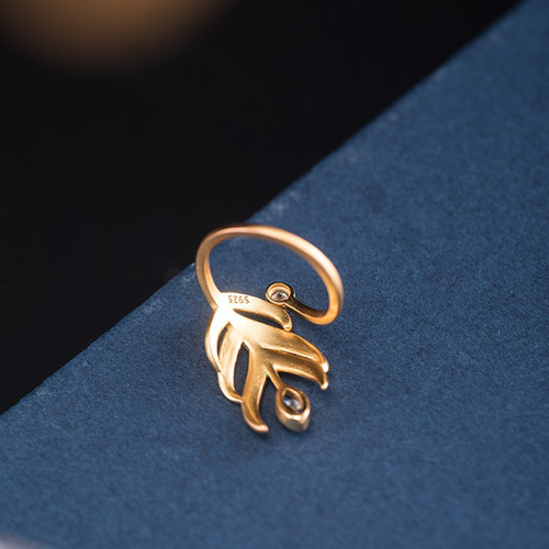 オープニング 大放出セール クジャク 受注制作＞羽のリング ギフト 指輪 R251r ラッピング アクセサリー