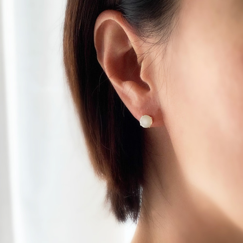 ✨10月誕生石✨ プレシャスオパール＜6mm＞のスタッドピアス（K14GF 