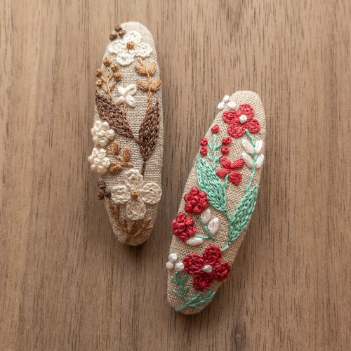 手刺繍パッチンピン「ふたつのお花」 ヘアピン さゆき工房 通販