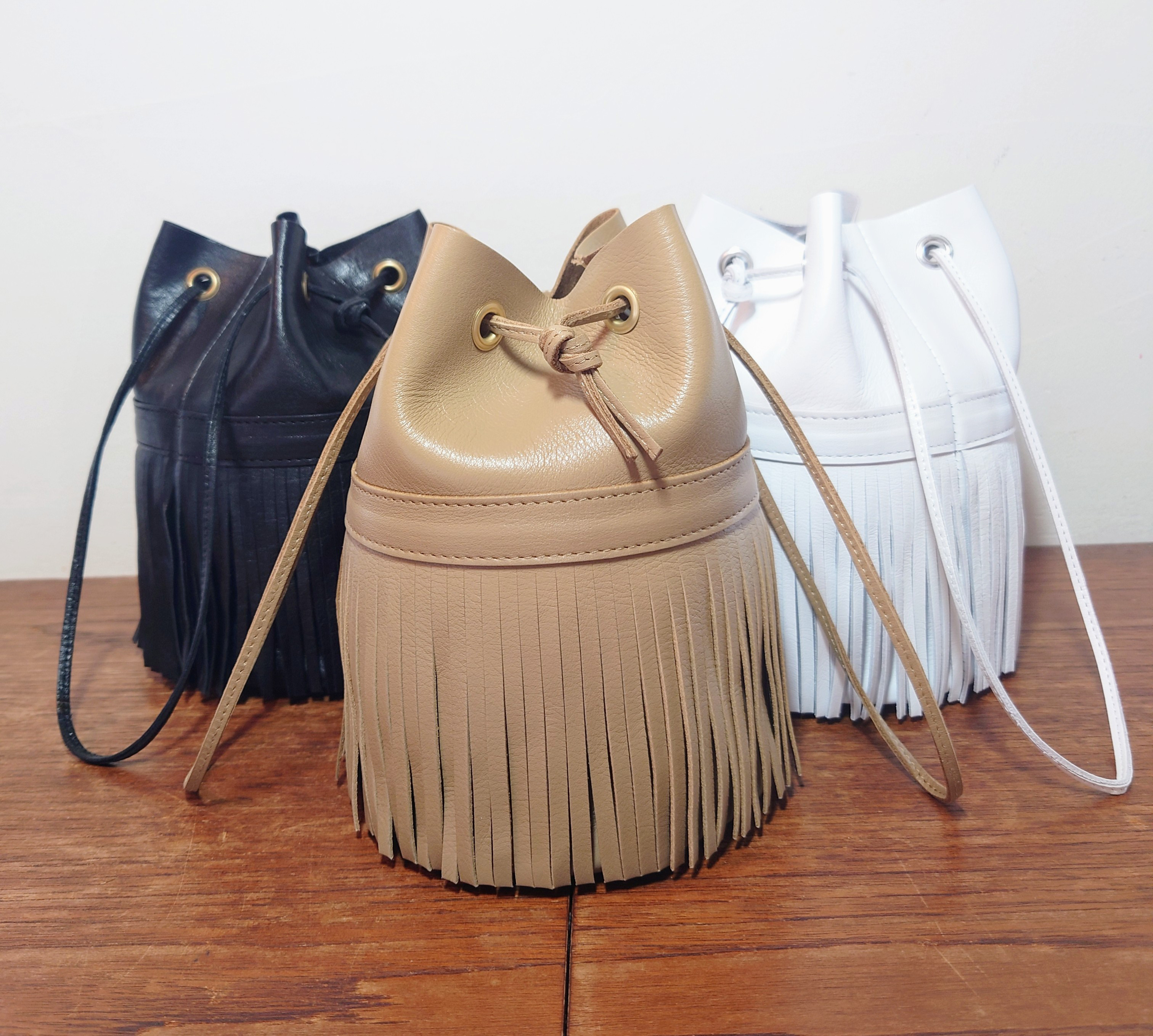 秋冬バッグ　選べるカラー20色　レザー　フリンジミニ巾着バッグ　受注制作　UB-22